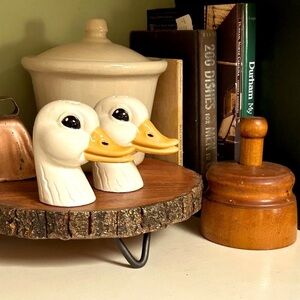 Vintage Duck Salt + Pepper Shakers Ceramic Duck Tablescape Ducks EUC